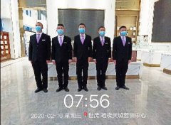 <b>抗“疫”保衛(wèi)戰(zhàn)，他們?cè)谇熬€</b>